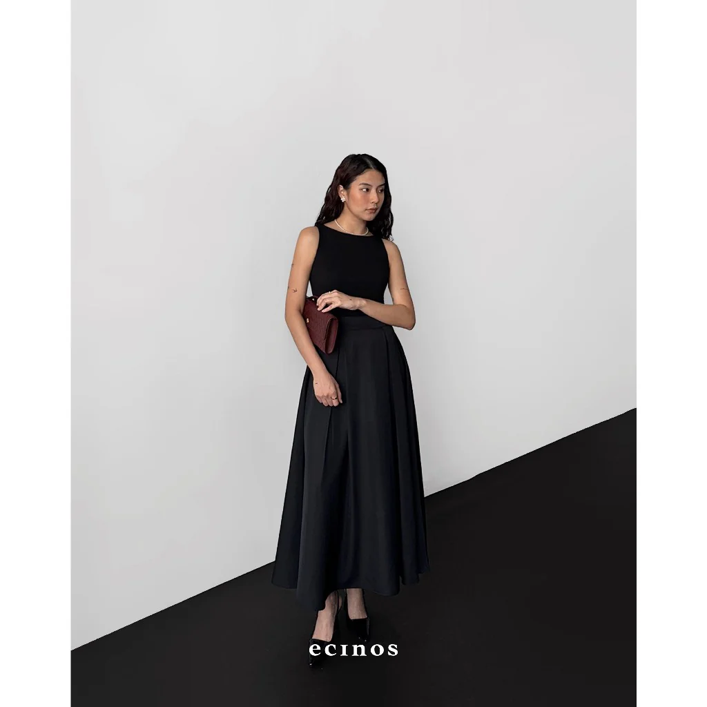 ECINOS - CORE Fitted Boatneck Tencel Top - Image 6