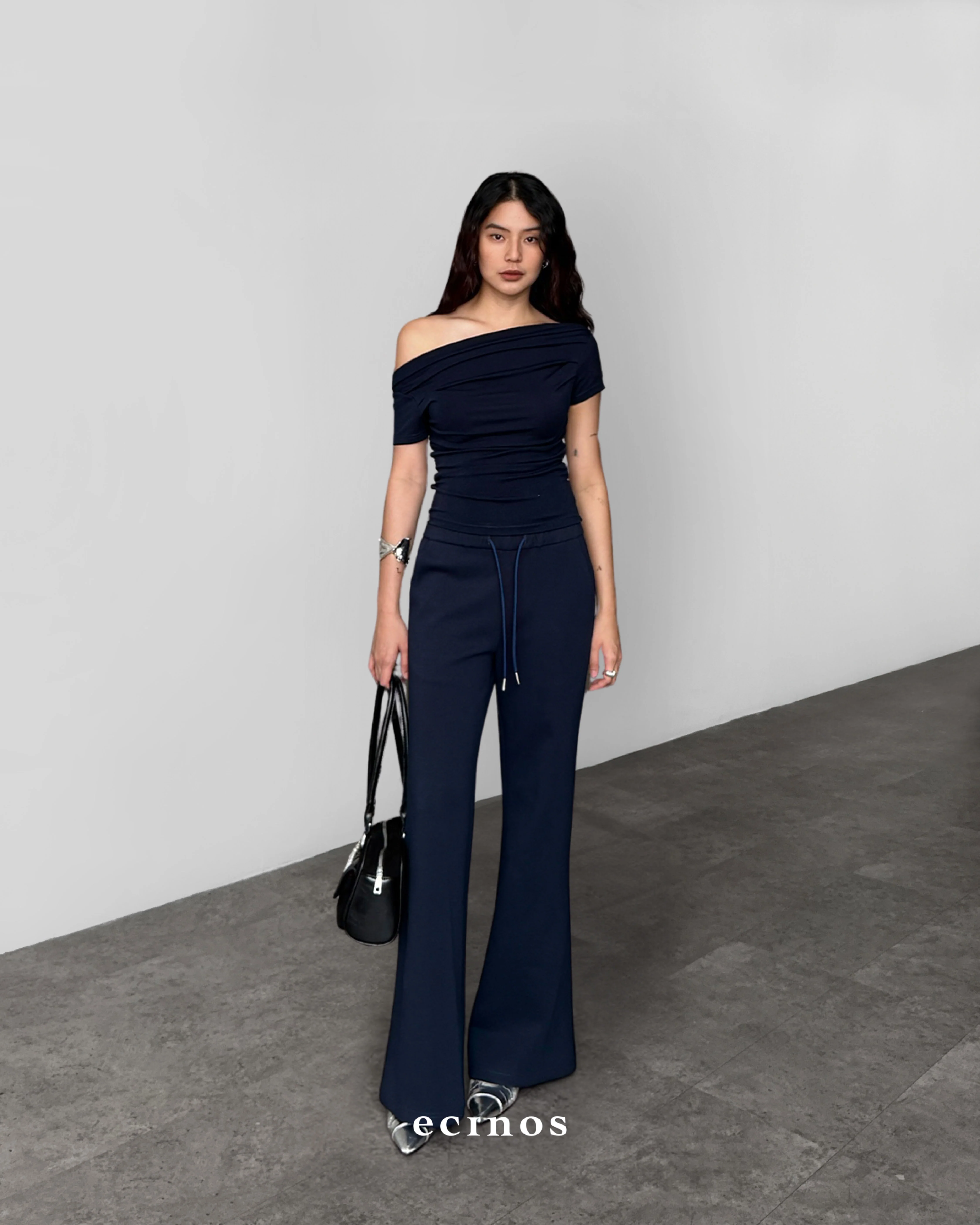 ECINOS - CORE Flared Heavyweight Pants - Image 9