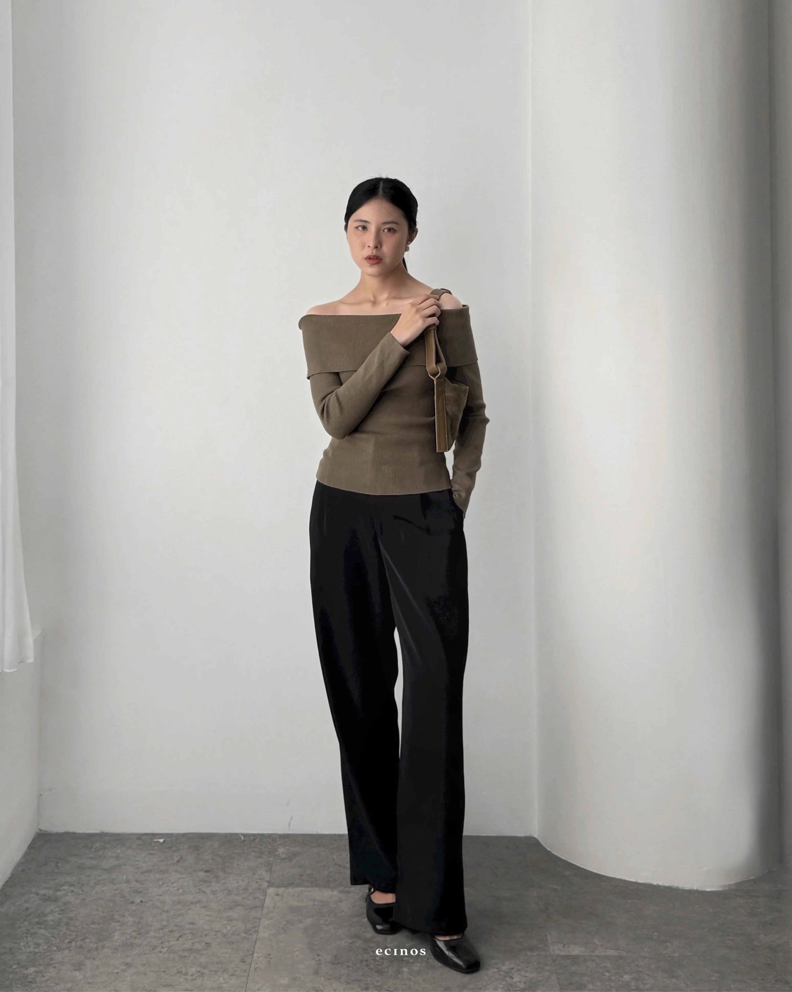 ECINOS - HR Off Shoulder Knit Top - Image 9